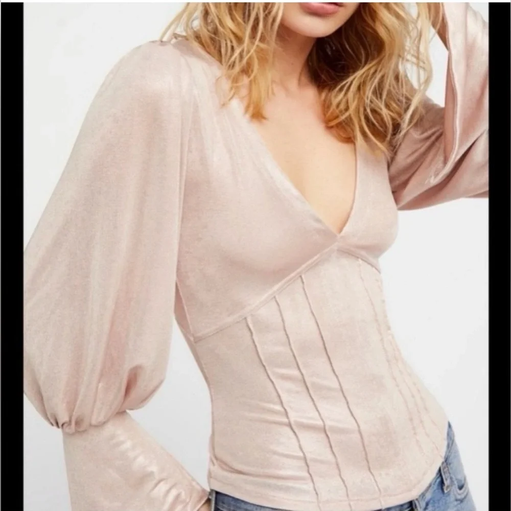 Free People Killer Queen Tee in Pink Blush Blouse Women's Top Shirt Size medium